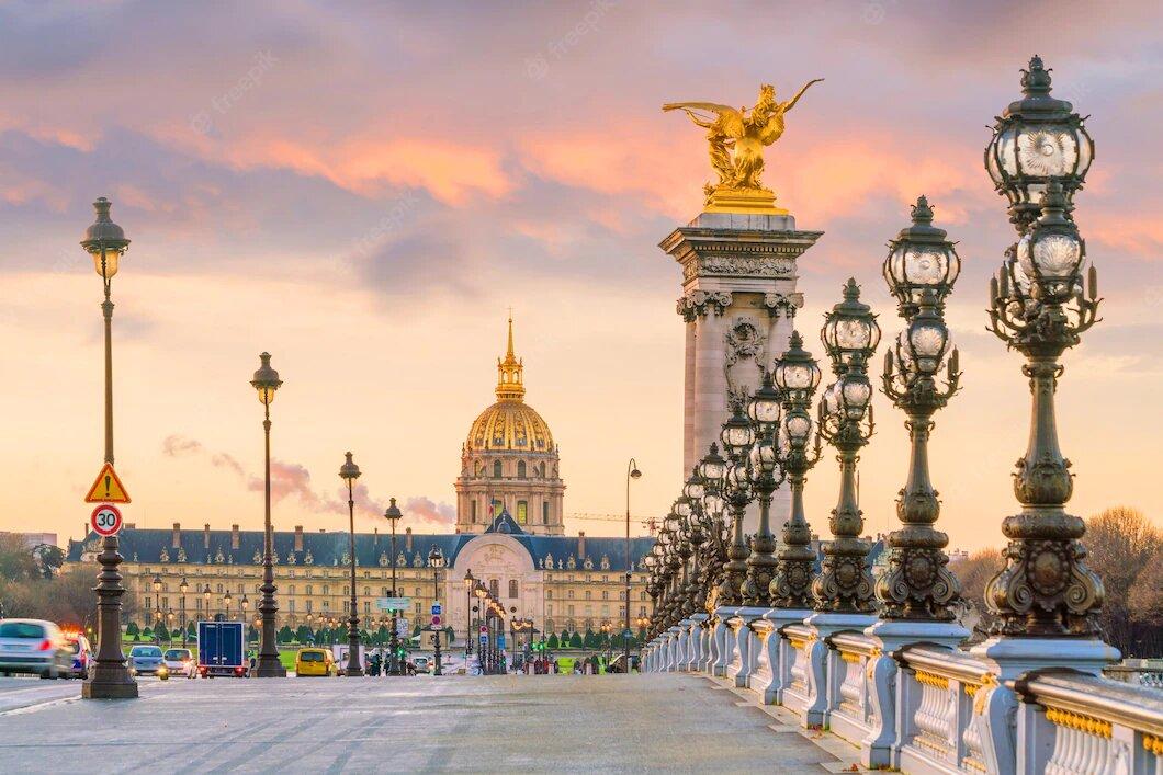 PARIS DISCOVERY (8 HOURS)